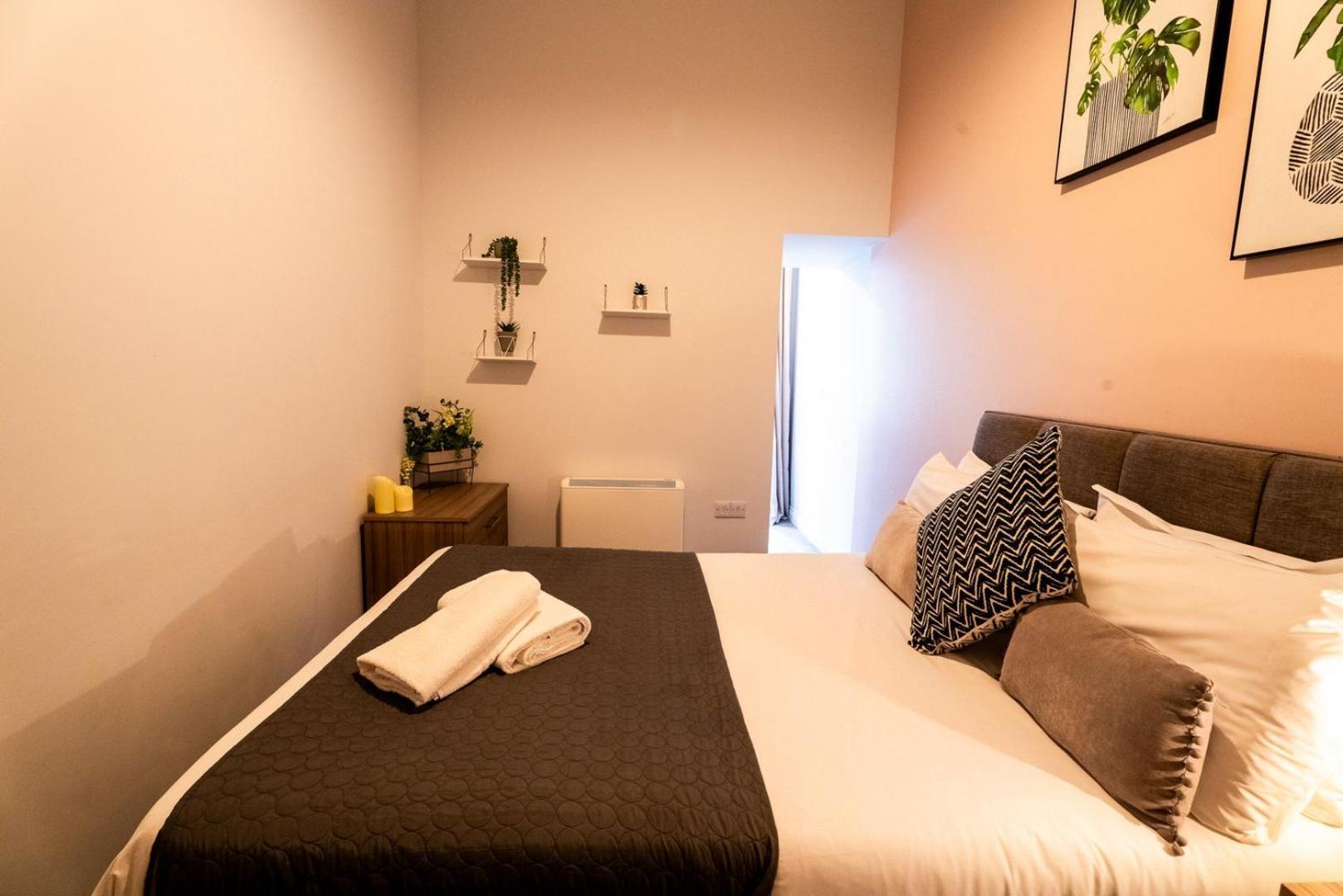 Free Parking | Smart Tv | 4 Guests Apartamento Swansea Quarto foto