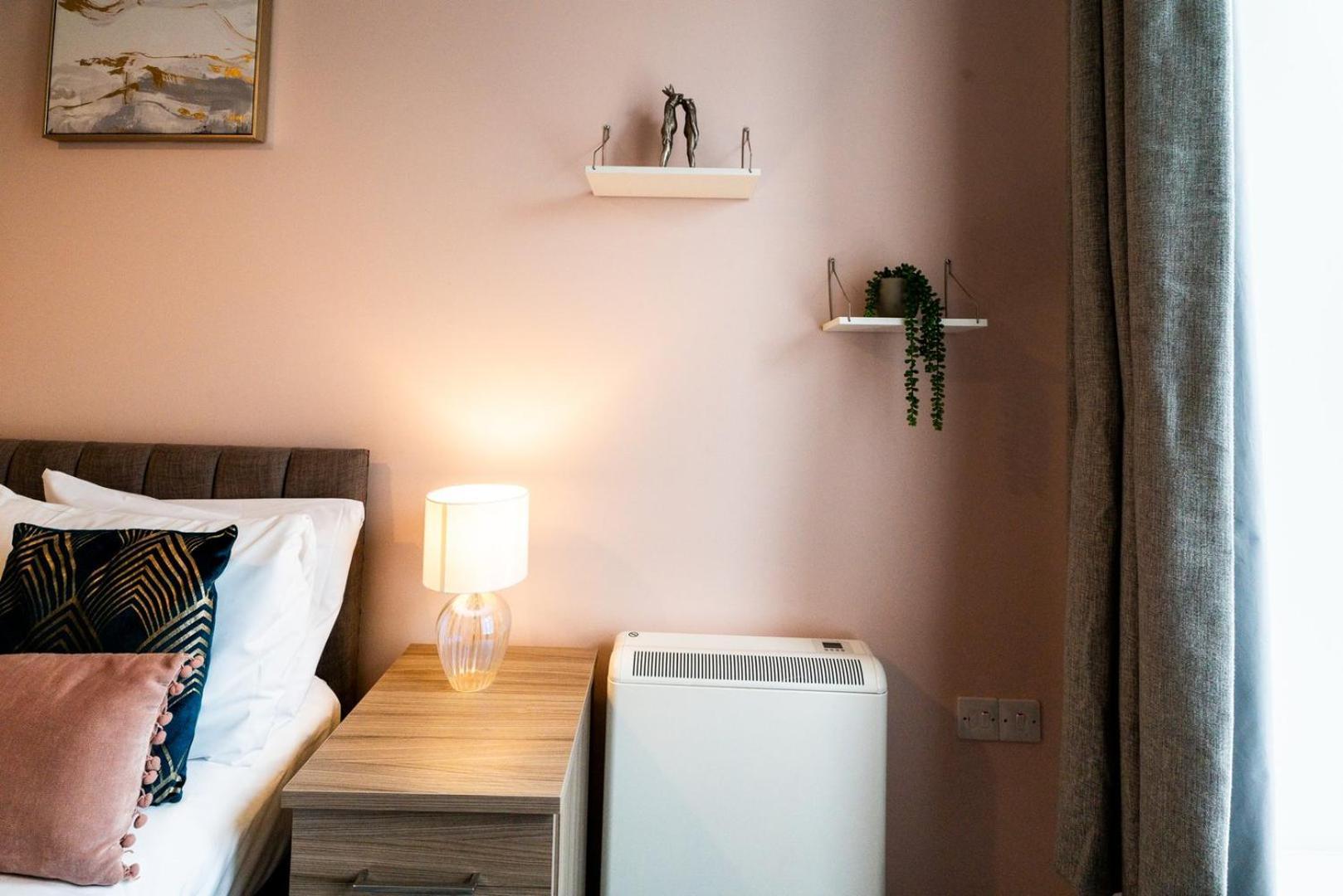 Free Parking | Smart Tv | 4 Guests Apartamento Swansea Quarto foto
